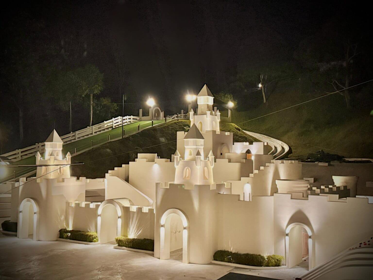 Joyous Castle - Beacon Resort
